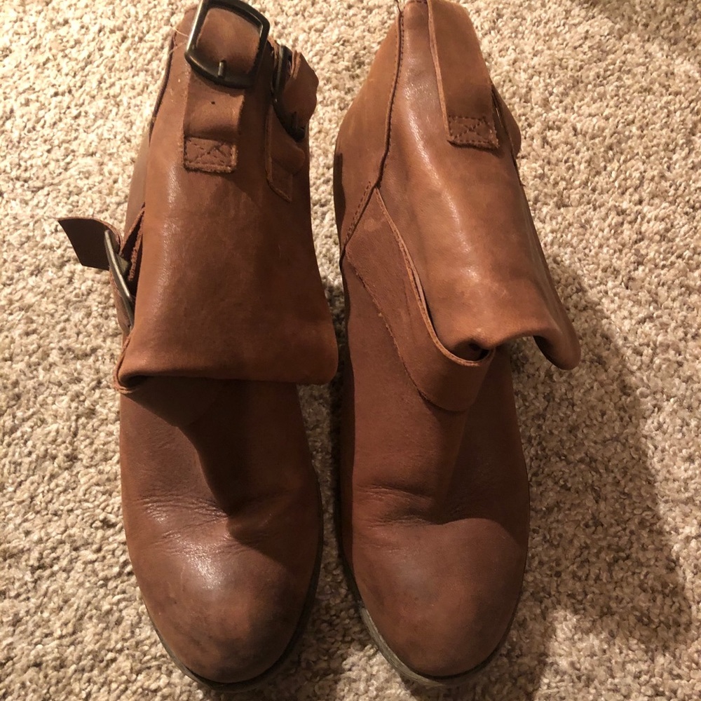 Women’s lucky brand booties size 8.5